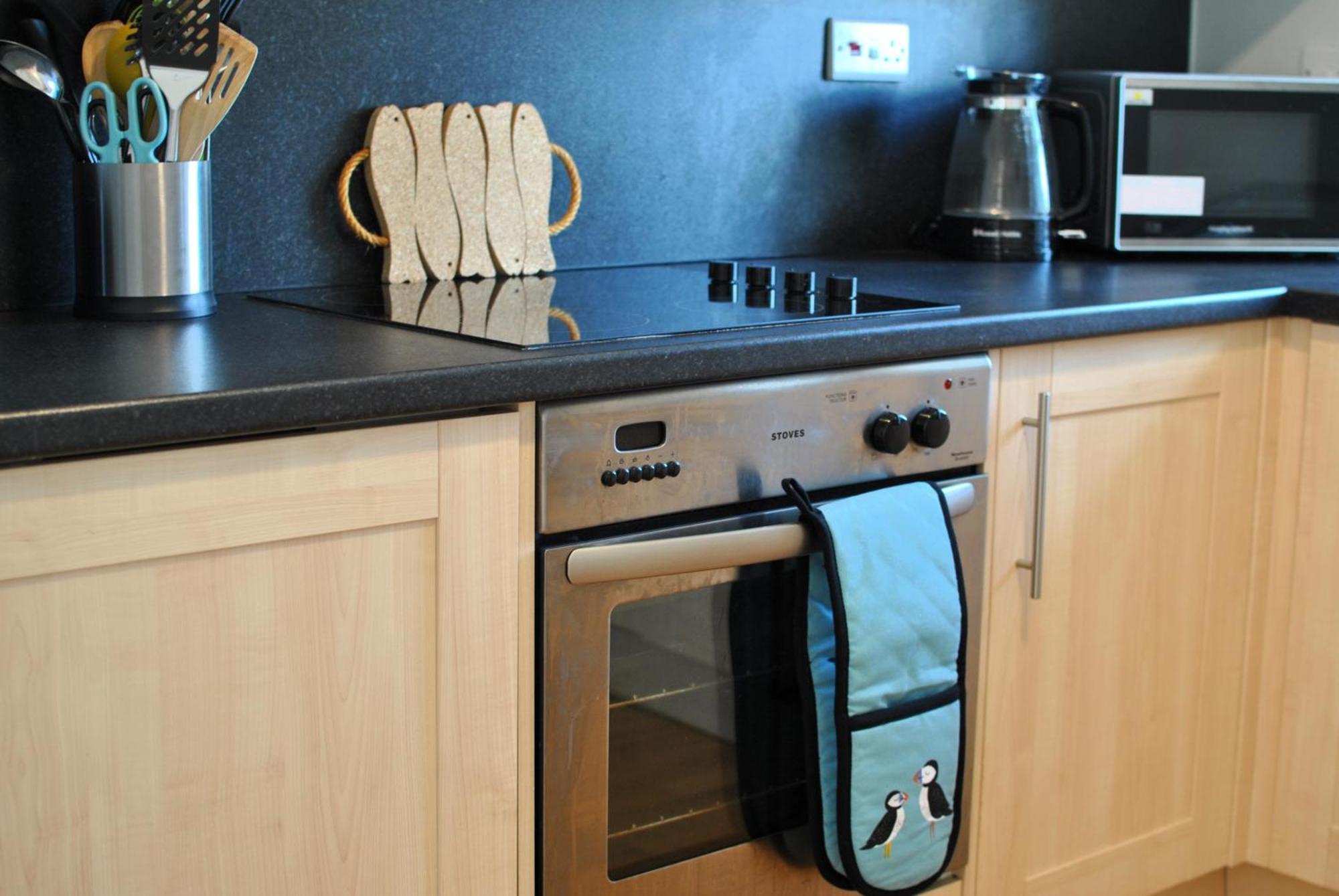 Coorie Cottage- Stylish Townhouse Holiday home *