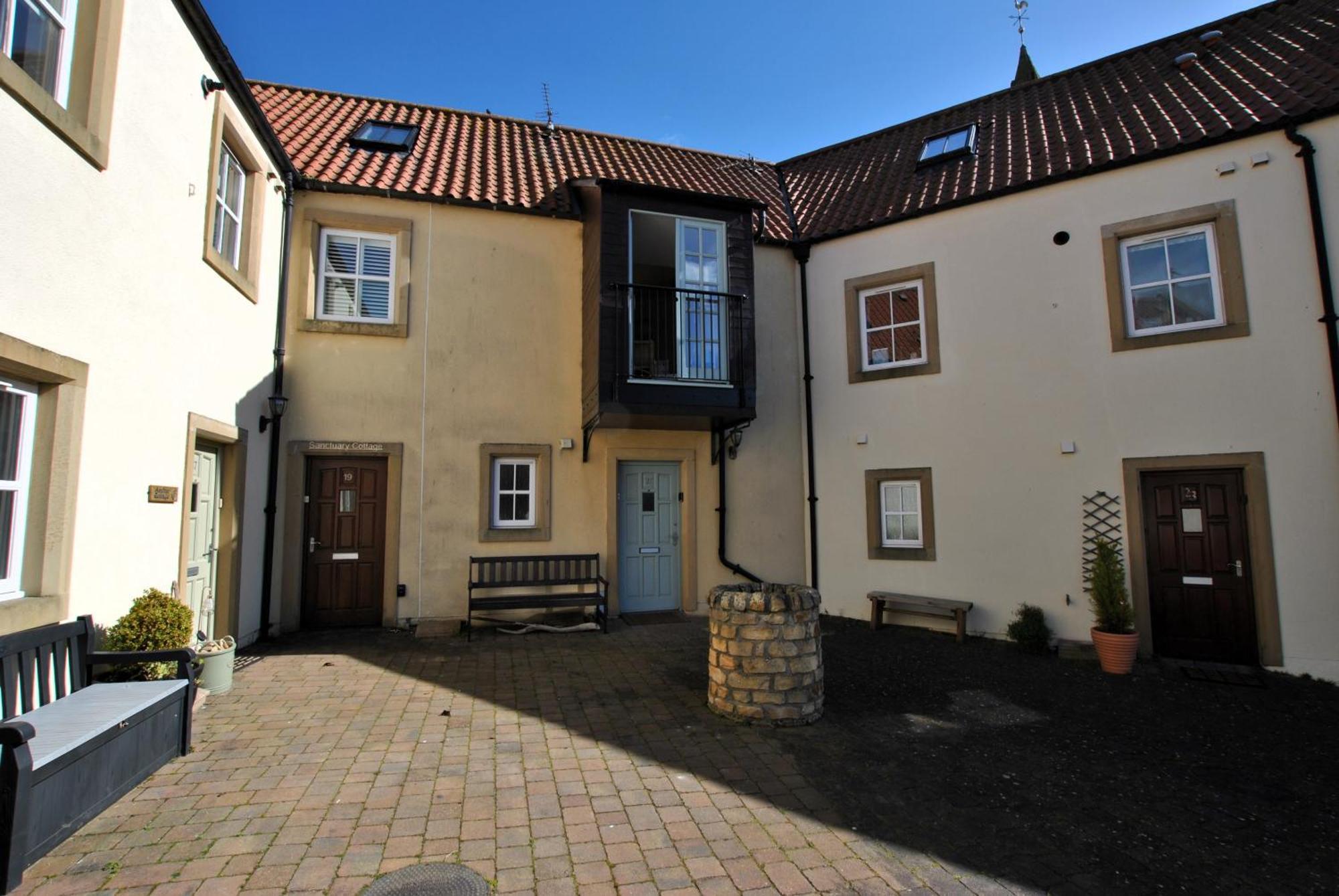 Coorie Cottage- Stylish Townhouse Holiday home Anstruther